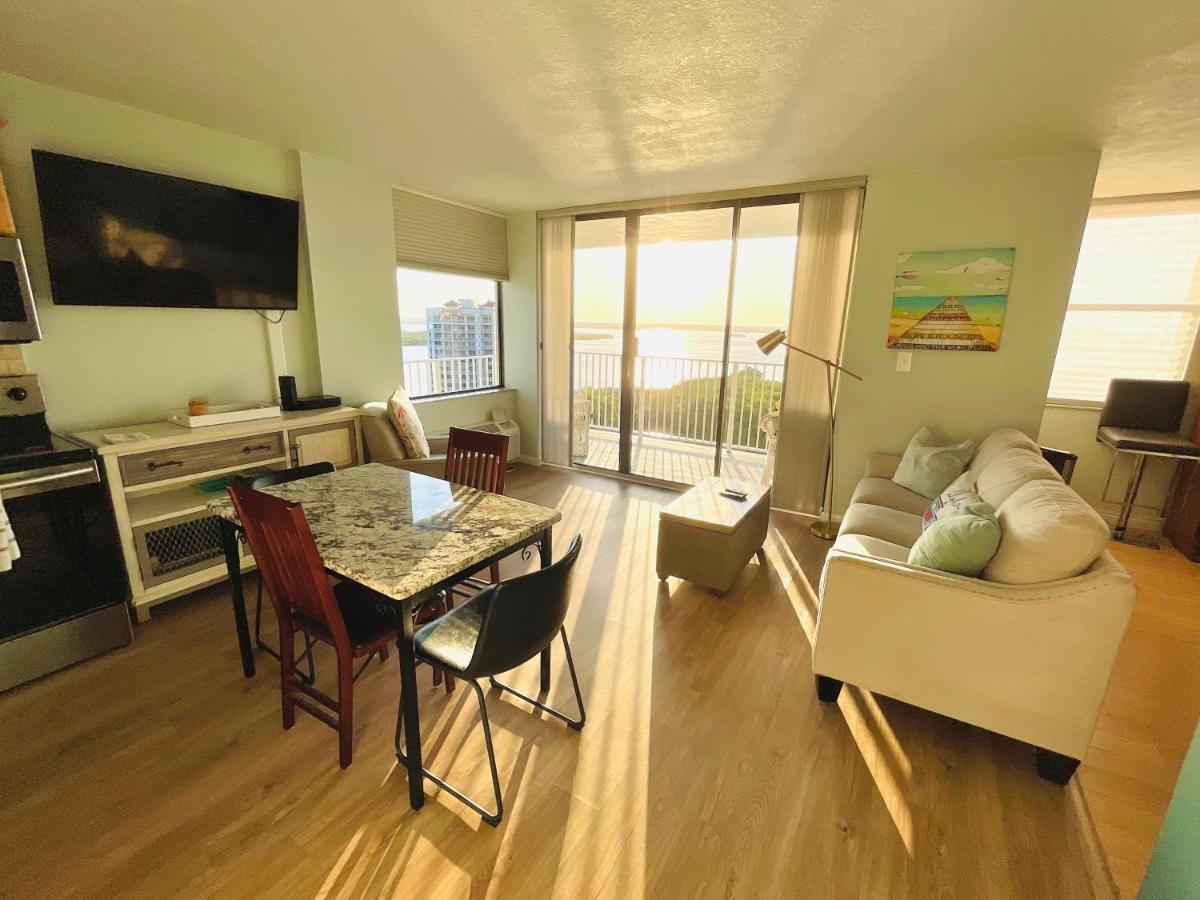Penthouse 6 Panoramic Ocean Views Top Floor Fort Myers Beach Exteriör bild